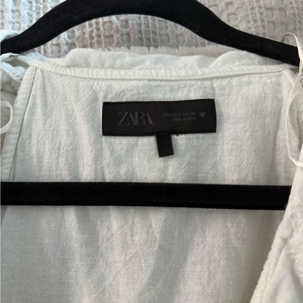 Zara Cream Ruffled Blouse - Picture 2 of 5